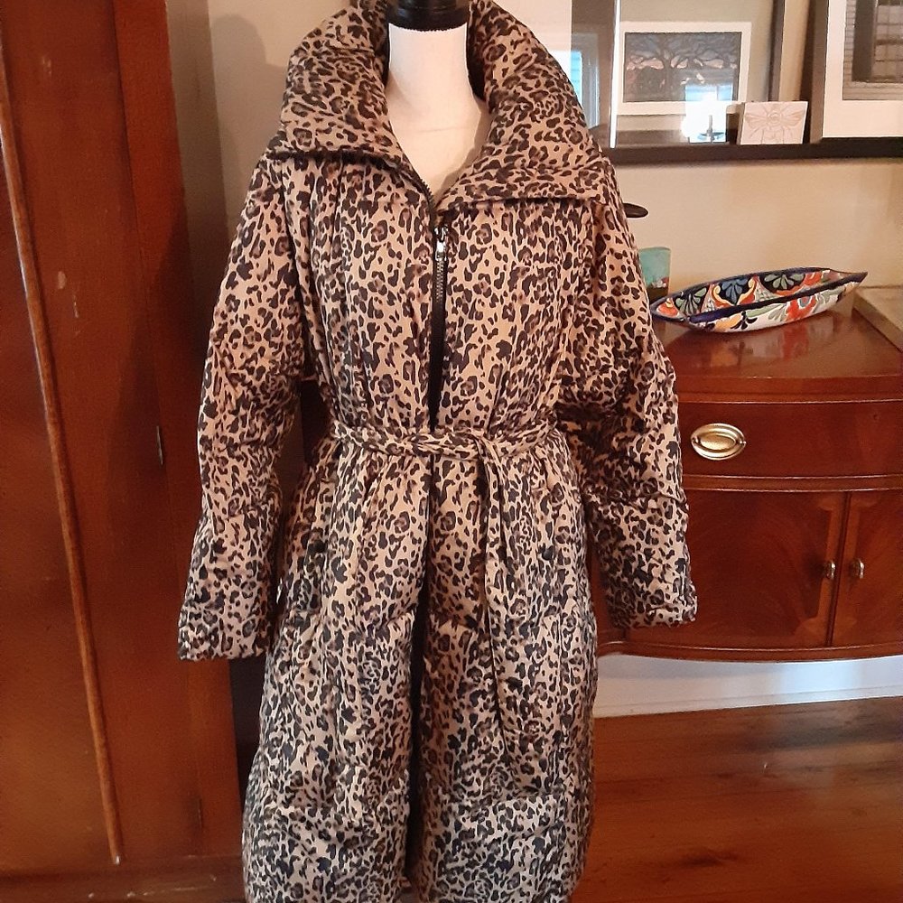 J Crew on trend Leopard Puffer Coat Size Large